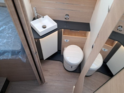 Rapido 8066 DF - Photo 9