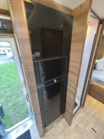 Rapido Distinction i96M boite auto 170cv - Photo 16