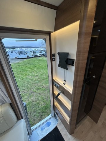 Rapido Distinction i96M boite auto 170cv - Photo 18