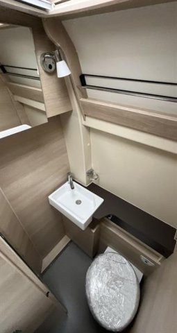 Rapido Van V55 V 55 - Photo 13
