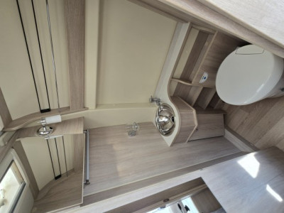 Rapido Van V55 - Photo 17
