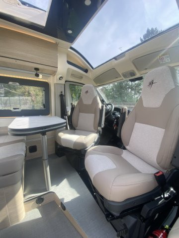 Rapido Van V55 - Photo 11