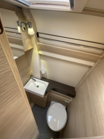 Rapido Van V55 - Photo 26