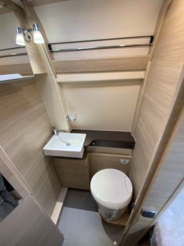 Rapido Van V55 - Photo 17