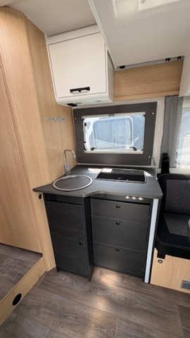 Sunlight T 69 LC Access Plus PROFILE - Photo 3