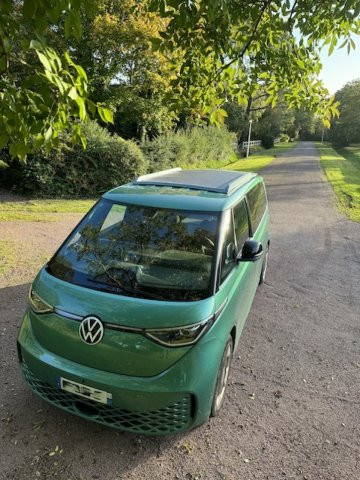Volkswagen ID. Buzz Pro - Photo 1