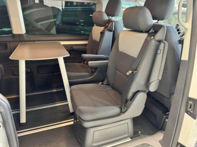 Volkswagen Multivan - Photo 16