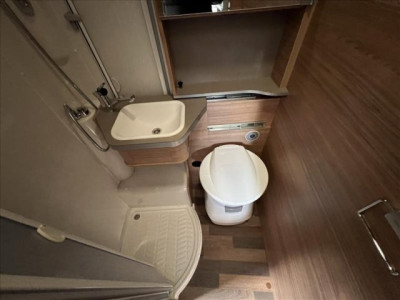 Weinsberg CaraCompact MB 640 MEG Edition Pepper - Photo 8
