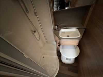 Weinsberg CaraCompact MB 640 MEG Edition Pepper - Photo 9