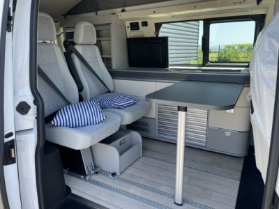 Westfalia Kepler Six VW T6.1 150ch boite DSG7 Bleu/Blanc Série LIMITEE NAVY N°5!!!! - Photo 10