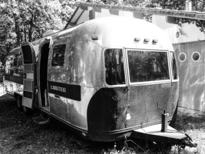 Airstream Land Yacht Sovereign 31 - Photo 2