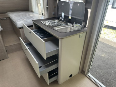 Burstner Premio Plus 520 TL BRAVA - Photo 4