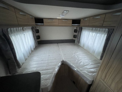 Eriba Feeling 442 toit relevable - Photo 7