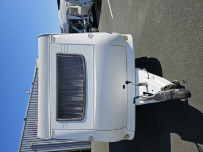 Hobby Caravane                           400SF                EASY - 9.650 € - #13