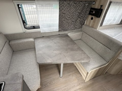 Hobby De Luxe 400 SFE - Photo 5