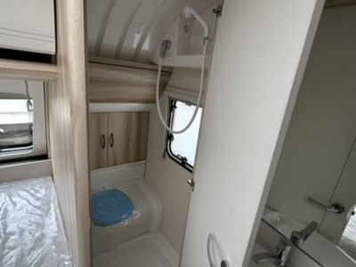 Hobby De Luxe 400 SFE - Photo 8