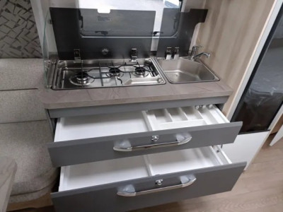 Hobby De Luxe 460 UFE - Photo 9