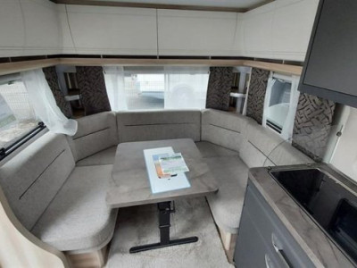 Hobby De Luxe 460 UFE - Photo 2